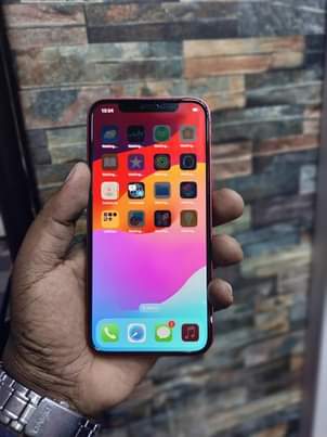 A picture of IPhone 12 128GB