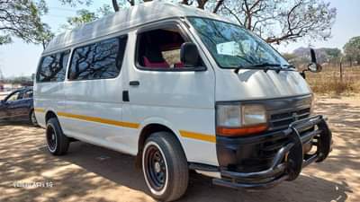 used toyota hiace