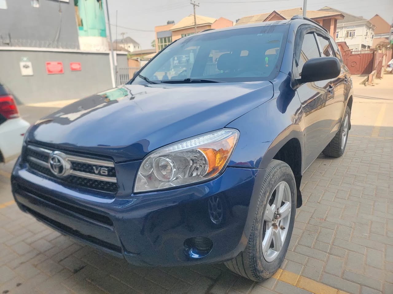 A picture of 2008 RAV4