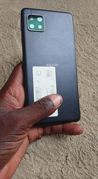 A picture of Aques sense 5g mpyaaa gb64 Ram4