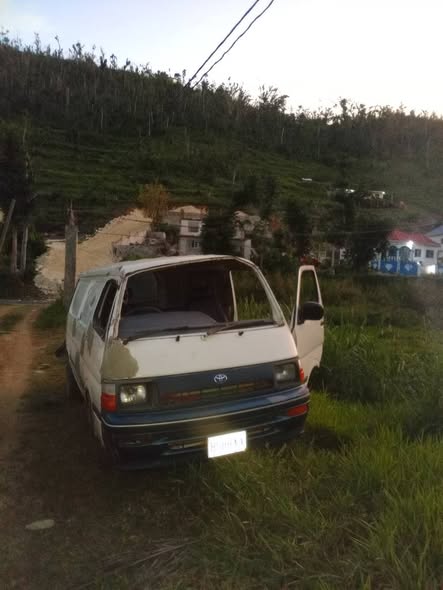 used toyota hiace