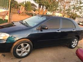 A picture of Toyota Corolla 2004