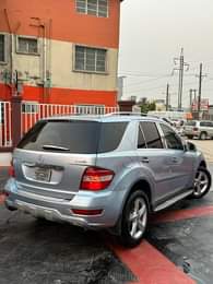 A picture of Clean Registered ML350 2007 upgraded to 2011 model Buy and