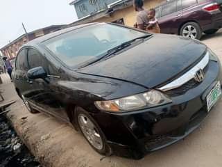 A picture of Honda civic 09 010