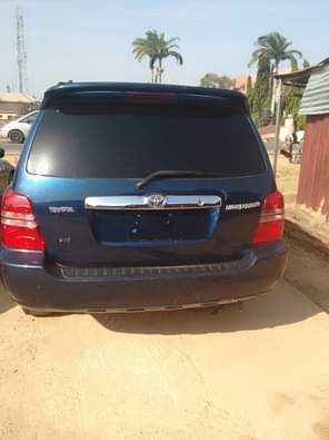 A picture of Pure first body Toyota Highlander everything are working perfectly including