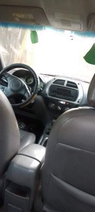 A picture of Very clean and fairly used Toyota RAV4