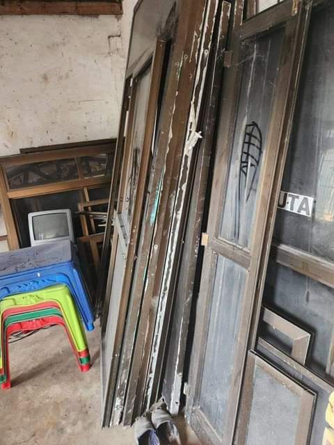 A picture of Milango ya aluminium
