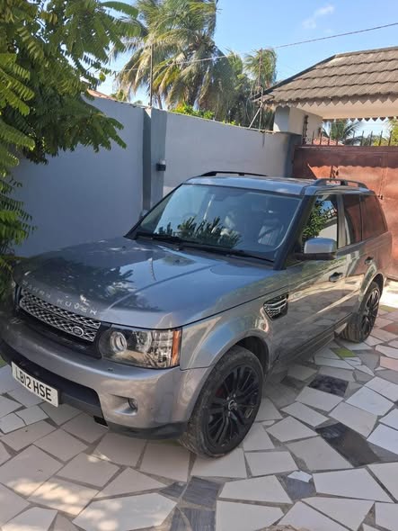 A picture of RANG ROVER SPOT MODEL 20011