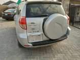 A picture of Contact 08114560910 End user needed Distress price 08 RAV4 Pure