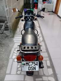 A picture of Boxer bm 125