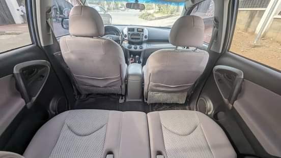 A picture of 2008 Toyota rav4