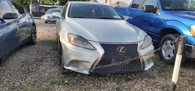 A picture of IS250 DISTRESS DEAL Name Lexus Brand IS250 Body Type Sedan