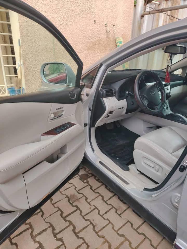 A picture of RX 350