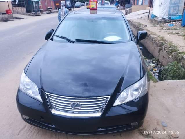 A picture of Registered Lexus ES350 07. Full option. Flashed on first body.