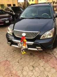 A picture of Lexus Rx350 in perfect condition Flash on first body Location