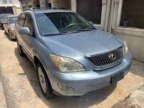 A picture of Registered 2005 Lexus rx330 First body Lagos state 7 6m
