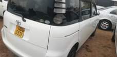 A picture of Toyota Sienta
