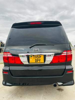 toyota alphard