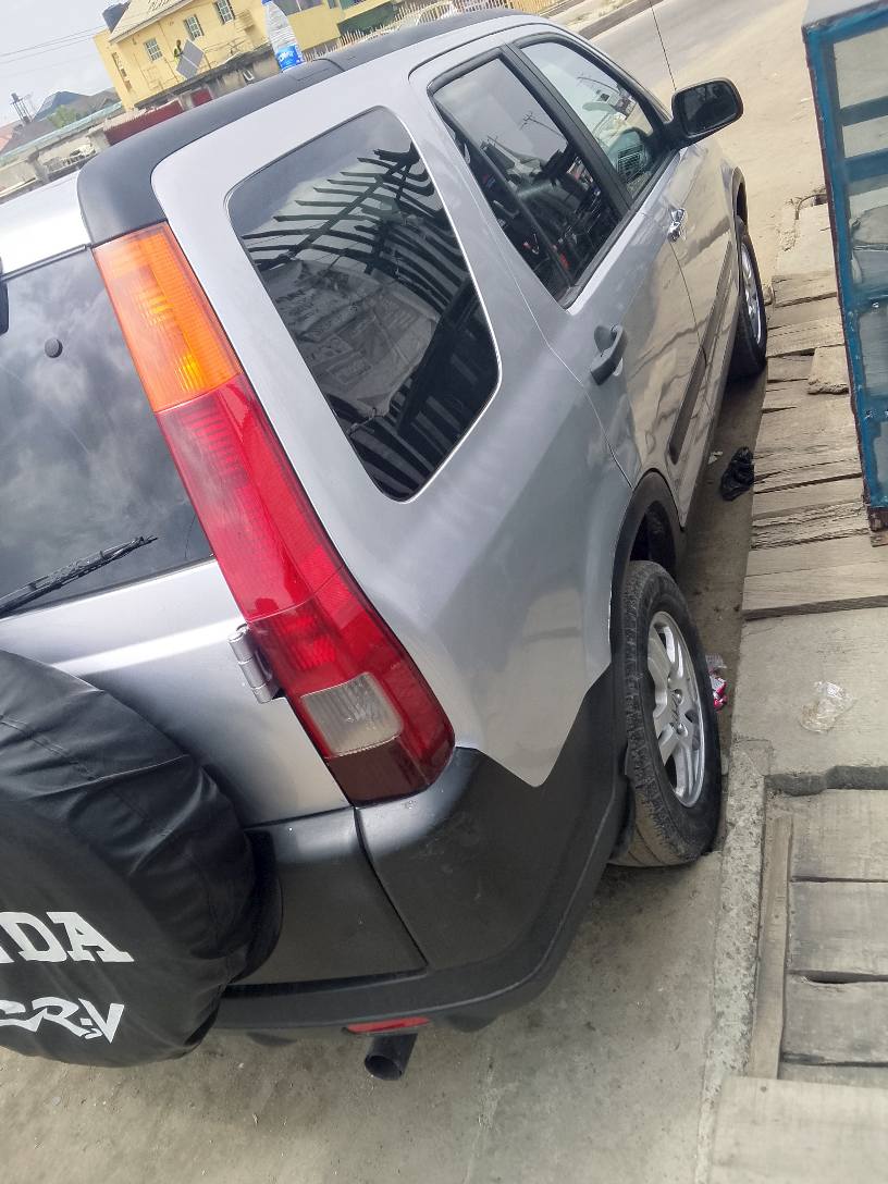A picture of 2004 Honda Accord CR V
