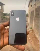 A picture of iPhone X 64gb