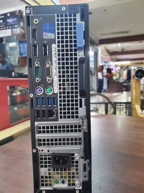 A picture of Desktop modal 5040