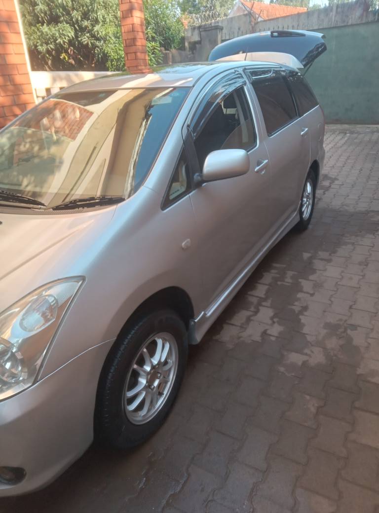 A picture of Toyota Wish