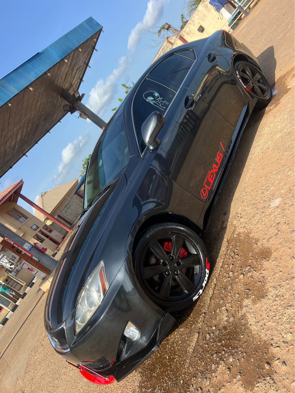A picture of Lexus is250 2008 08122733790 dm