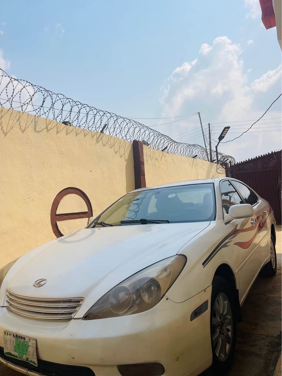 A picture of Awoof Lexus Es 330 2004 08135230928
