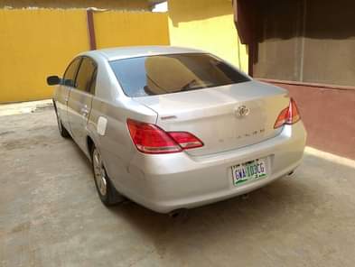 A picture of Neatly Nigeria used Avalon 2005 in toks condition for just