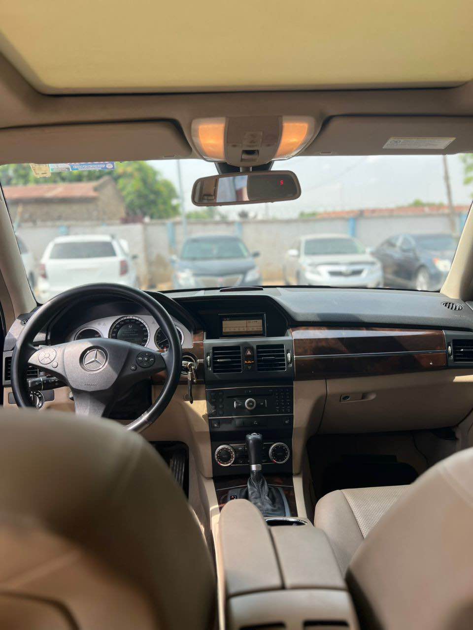 A picture of DIRECT BELGIUM Mercedes Benz 2010 model with verify duty paid