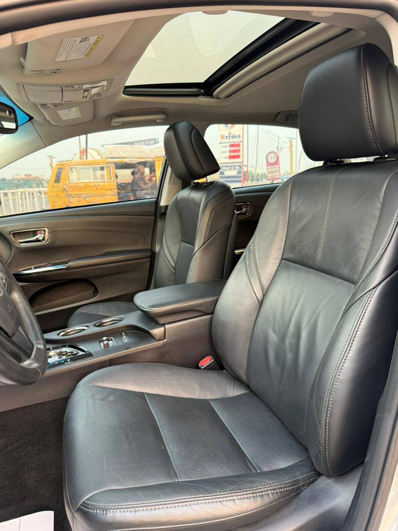 A picture of 2015 facelifted to 2016 Toyota Avalon XLE