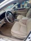 A picture of Lexus Es330