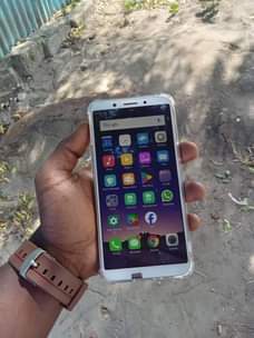 A picture of oppo A83 Gb 128