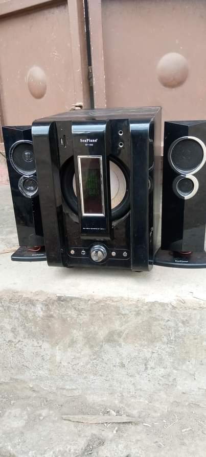 A picture of HII HAPA SEAPIANO WAHI CHAP INA BLUETOOTH SD CARD 0683829332