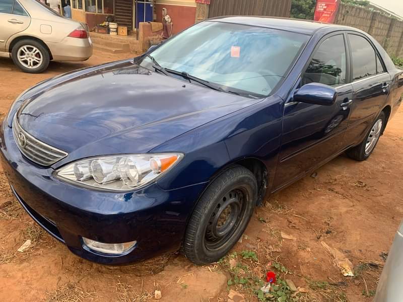 A picture of Super Clean Nigerian Used Toyota Camry 2006 Repainted Clean Fabric