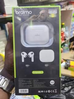 A picture of Oraimo buds New model