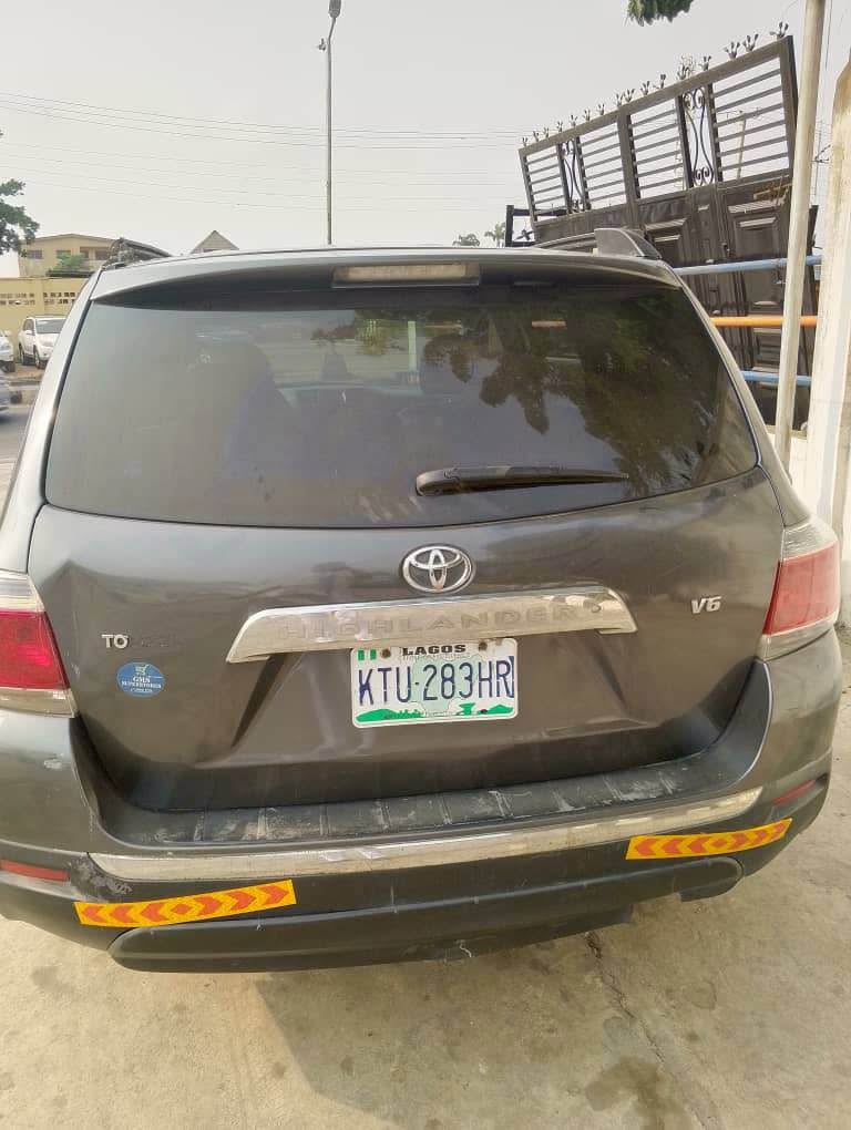 A picture of Toyota Highlander 2008