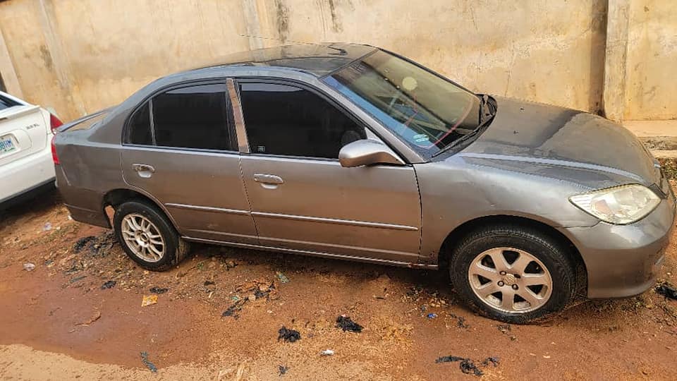 A picture of Honda civic 05 2005