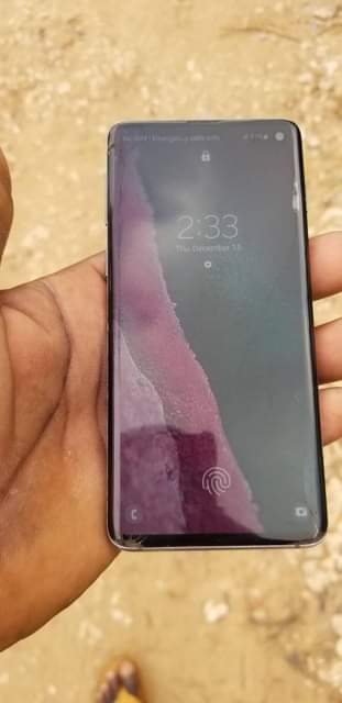 A picture of samsung s10