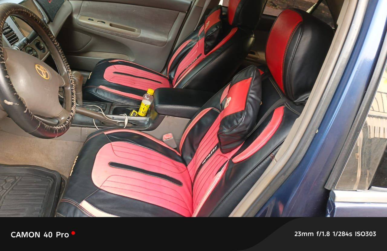 A picture of 2004 Toyota Camry LE
