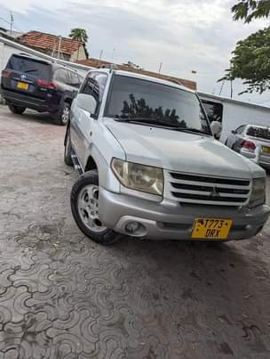 used mitsubishi pajero