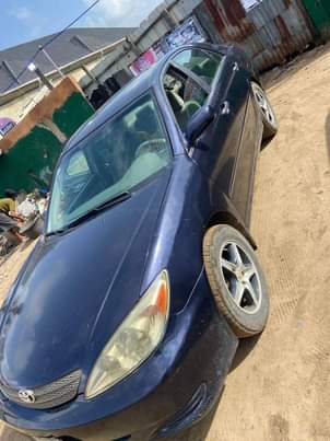 A picture of 2003 Toyota Camry