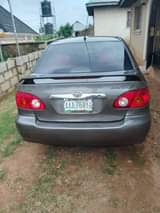 A picture of 2004 TOYOTA Corolla LE