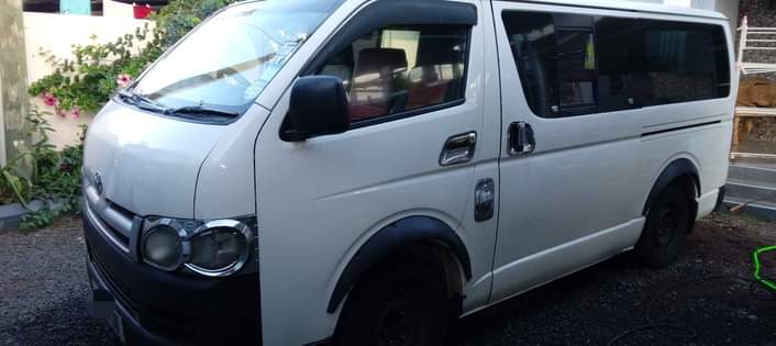 used toyota hiace