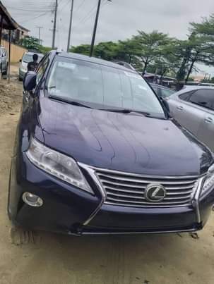 A picture of 2013 Lexus 2013 Blue
