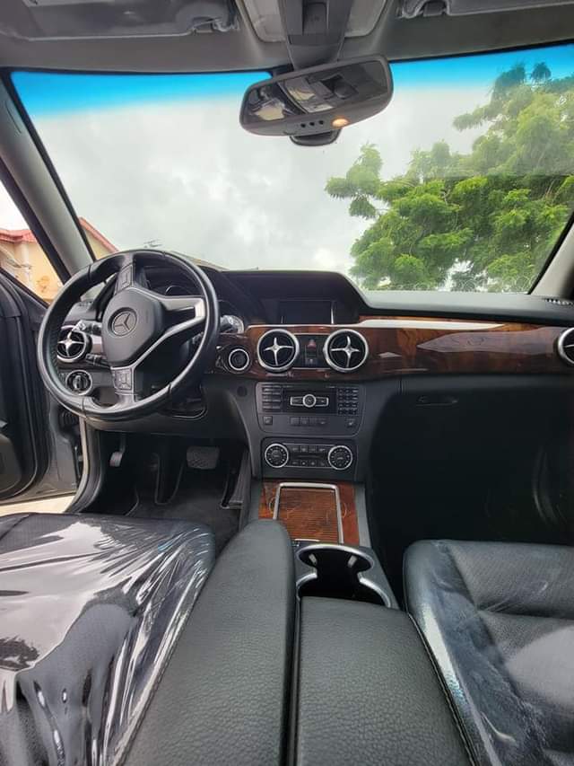 A picture of Quick Sale2015 Foreign Used GLK350 4Matic DM