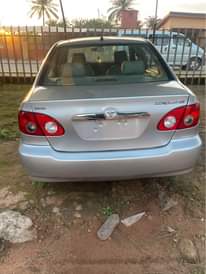 A picture of Toyota Corolla 2004