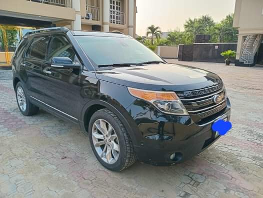 A picture of highlightFord explorer 2014 model car in perfect condition 10 8m