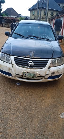 A picture of Nissan Sunny 2005 Automatic