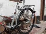 A picture of Baiskeli iyo sehewa haina tatizo lolote chuma bado inawaka